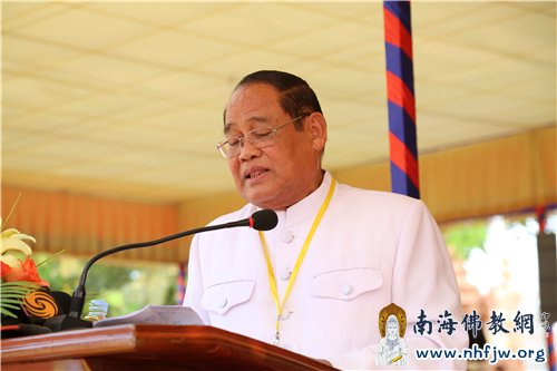 柬埔寨宗教部部长孟肯讲话