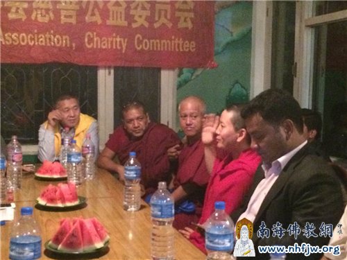 会上中尼双方就救灾活动进行积极交流