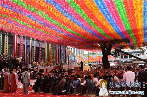 祈福法会现场 摄影:顿俊
