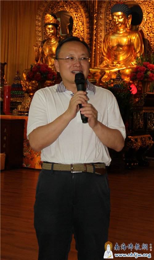 06 王子建副部长给义工们送上节日的祝福