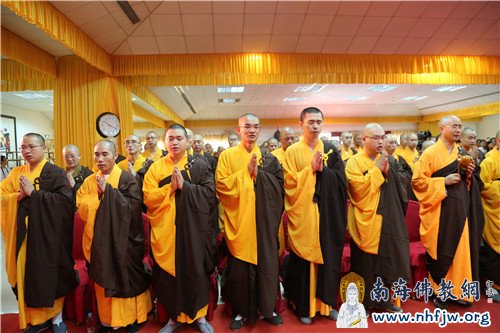 本焕学院法师诵《心经》